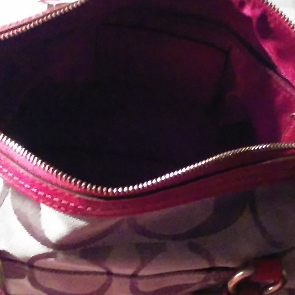 Purse - Picture 3 of 8